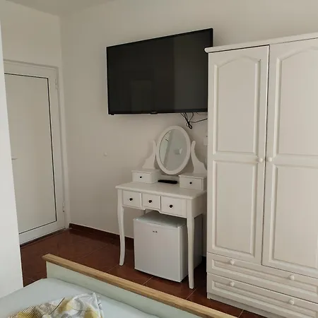 за гости гергана град Quarto em Acomodações Particulares Sozopol