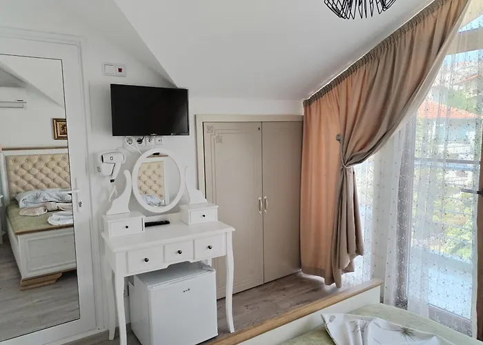 за гости гергана град * Sozopol